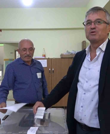 Yalova’da çifte vatandaşlar Bulgaristan seçimleri için sandık başında