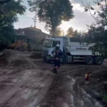 Yol çalışmasında doğal gaz borusu delindi, ekiplerin erken müdahalesi faciayı önledi