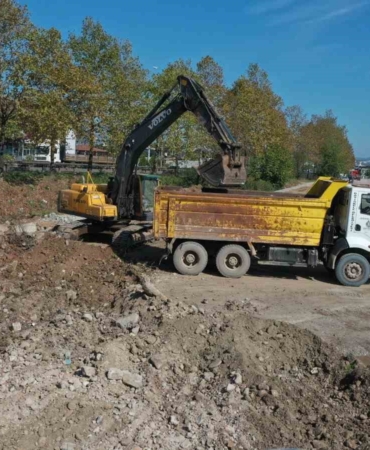 Yuvacık Sapağını rahatlatacak yol çalışması