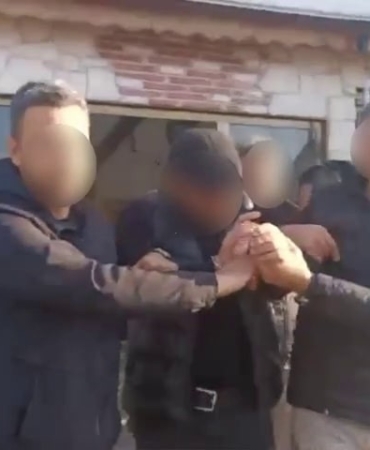 2 yıl peruk ve takma isimle kaçan katil zanlısı jandarma ekiplerince yakalandı