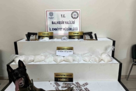 8 kilogram metamfetamini buzdolabına sakladılar, ’Fırtına’dan kaçamadılar