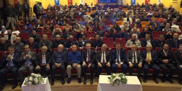 AK Parti Genel Başkan Yardımcısı Demiröz: "Ana muhalefette kimin lider olduğu belli değil"