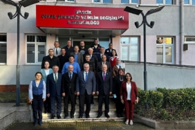 AK Parti heyetinden göreve yeni başlayan il müdürlerine ziyaret