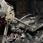 Alev alev yanan muz yüklü tırdan geriye demir yığını kaldı