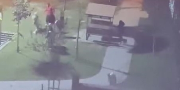 Arnavutköy’de kız kavgasında yumruklar havada uçuştu