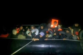 Ayvacık açıklarında 34 kaçak göçmen yakalandı