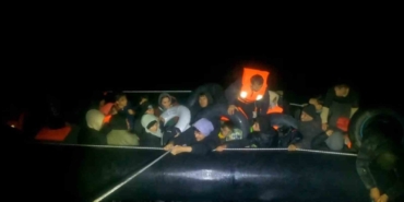 Ayvacık açıklarında 34 kaçak göçmen yakalandı