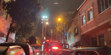 Bağcılar’da gecekondu yangını yan binalara sıçradı