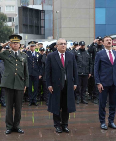 Bahçelievler Belediyesi 10 Kasım’da Atatürk’ü saygıyla andı