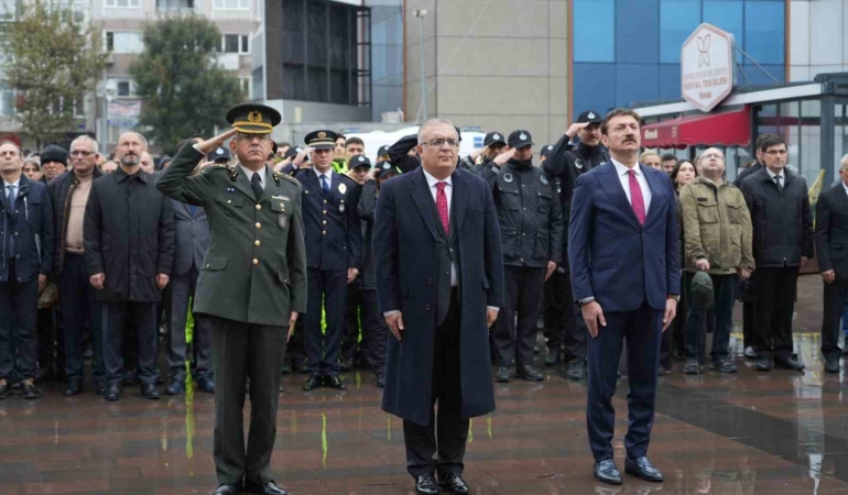 Bahçelievler Belediyesi 10 Kasım’da Atatürk’ü saygıyla andı