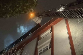 Bahçelievler’de korkutan çatı katı yangını