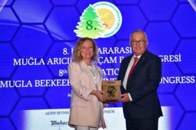 Balıkesir’e Uluslararası kongrede arıcılık ödülü