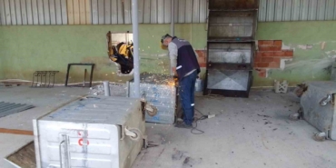 Başiskele’de çöp konteynerlerine bakım ve onarım