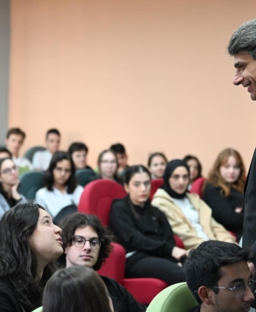 Başkan Kocaman anlattı, öğrenciler dinledi