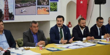 Başkan Özel: Muhtarlarımıza güvenimiz de desteğimiz de tamdır