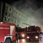 Beylikdüzü’ndeki fabrika yangını 16 saat sonra kontrol altına alındı