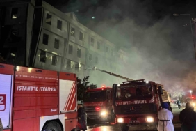 Beylikdüzü’ndeki fabrika yangını 16 saat sonra kontrol altına alındı