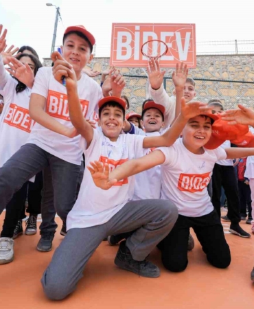 BİDEV, 10. basketbol sahasını Adıyaman’da açtı