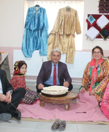 Bigadiç’te Yöresel Ürünler Sergisi Düzenlendi