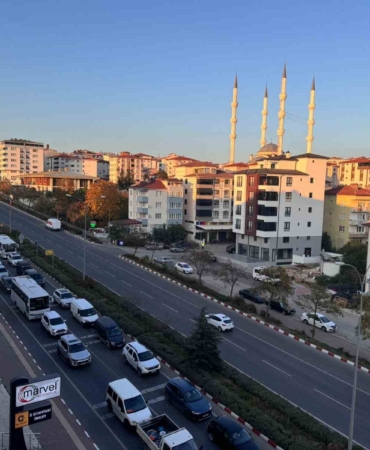 Bilecik araç trafiğinden yaşanmaz bir şehir haline geldi