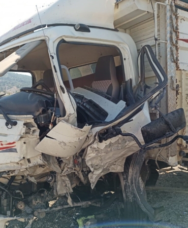 Bilecik’te 2 aracın çarpışması sonucu 2 kişi yaralandı