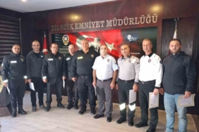 Bilecik’te başarılı polis ve özel güvenlik görevlerine ’Başarı Belgesi’ verildi