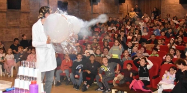 Bilim gösterisi büyük ilgi gördü