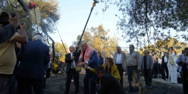 Bin yıllık zeytin ağacından hasat yapıldı