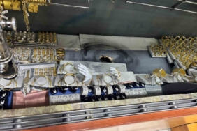 Bodrum katından duvar delerek girdiği kuyumcudan 10 kilogram altın çaldı