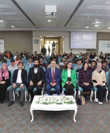 BTÜ Konuşmaları’nın Konuğu Yazar Zeynep Merdan Oldu
