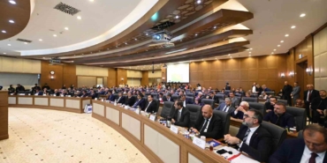 Bursa Büyükşehir Meclisi’nde camilere asılan tabela tartışması