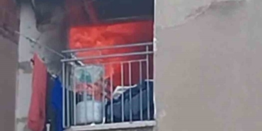 Bursa’da 3.kattaki daire alev alev yandı