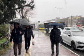 Bursa’da kent merkezi beyaza büründü