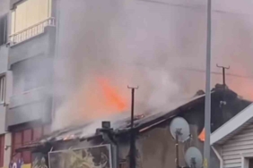 Bursa’da tek katlı dükkan alev alev yandı