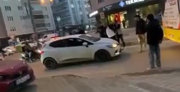 Bursa’da yol verme kavgası kamerada