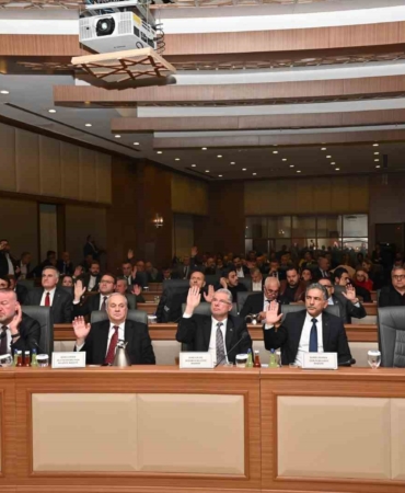 Büyükşehir’in 2025 yılı bütçesine onay