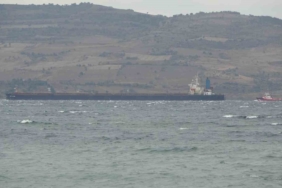 Çanakkale Boğazı’nda kuru yük gemisi arıza yaptı, boğaz çift yönlü trafiğe kapatıldı