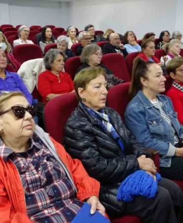 Çanakkale’de ‘Türkiye Yüzyılı Emektarları’ temalı ‘3. Yaş Üniversitesi ve Hayat Okulu’ açıldı