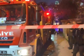 Çatı alev alev yandı, o anlar kameraya yansıdı