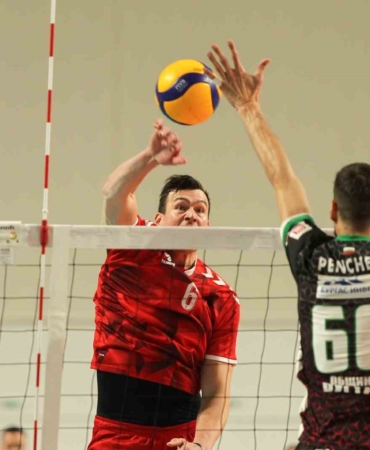 CEV Challenge Kupası: Neftohimik: 0 - Spor Toto: 3