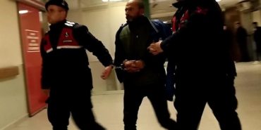 Çiftlik sahibi çobanı av tüfeğiyle öldürdü