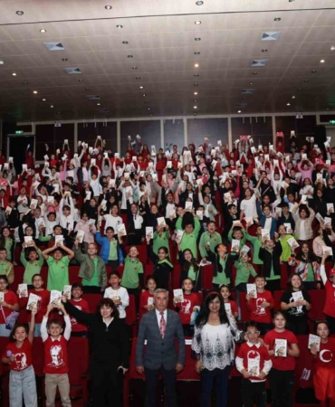 Çocuklara kitap söyleşilerinde konu Cumhuriyet’in değerleri