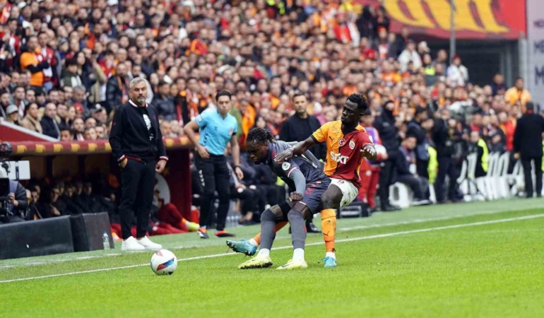 Davinson Sanchez cezalı duruma düştü