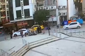 Direğin yayaların üzerine devrildiği kaza kamerada