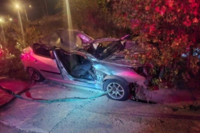 Direksiyon hakimiyetini kaybetti, 40 metre şarampole yuvarlandı: 1 ölü