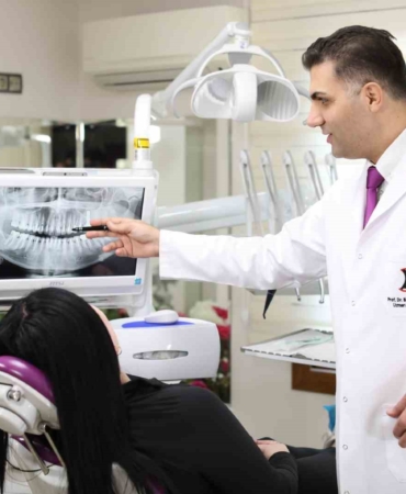 Diş iltihaplarında bilinçsiz antibiyotik ve ağrı kesici kullanımı ölüme kadar gidiyor