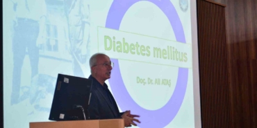 Doç. Dr. Ali Ataş, ‘Çocuklarda Diyabet’e" dikkat çekti