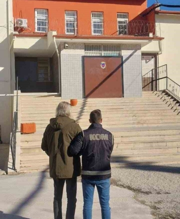 Dolandırıcılıktan aranan şahıs tutuklandı