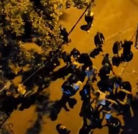 Düğünde iki aile arasında kavga çıktı, sokak savaş alnına döndü