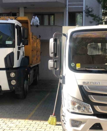Dumlupınar Mahallesi’ndeki ’çöp ev’ temizlendi